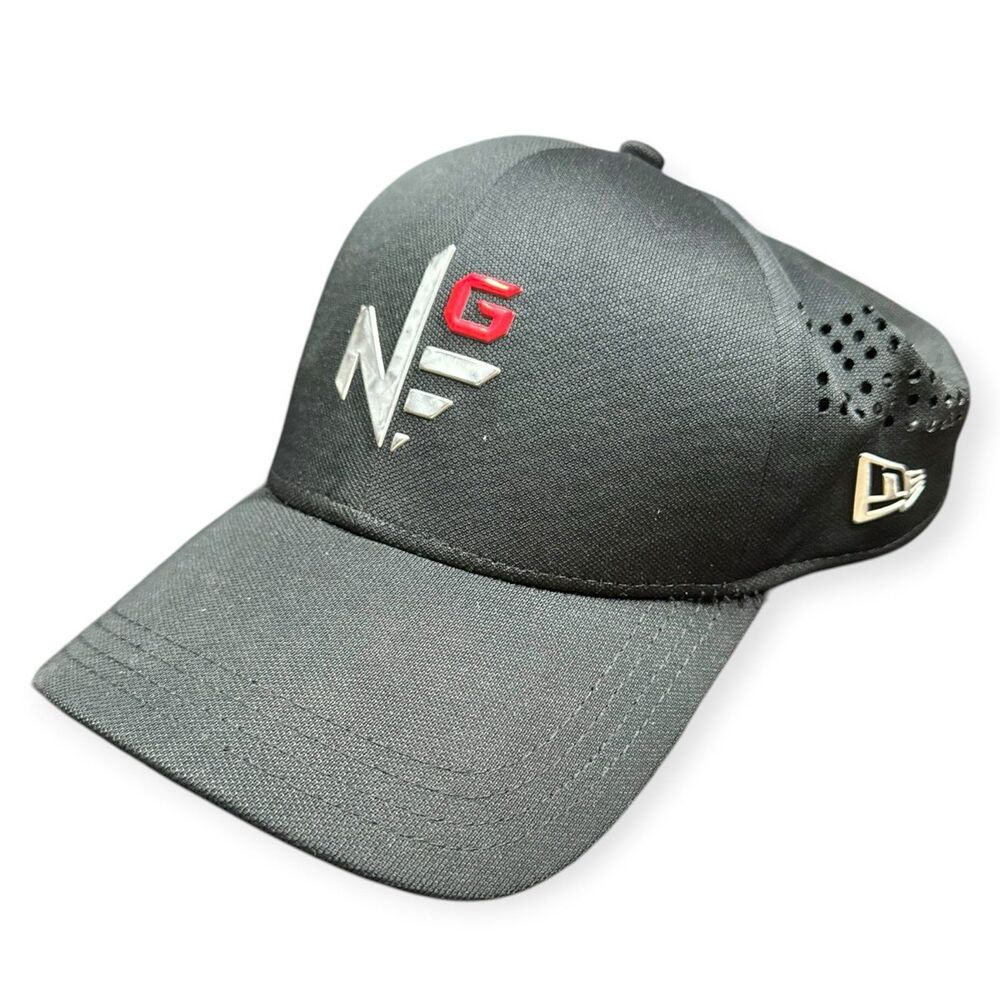 New Era Golf Black Hat 39THIRTY Stretch Fit Size Small Medium Athletic Cap